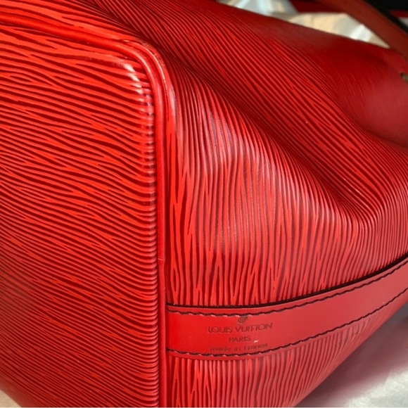 EUC Louis Vuitton Noe Red Bucket Shoulder Bag - Picture 8 of 12